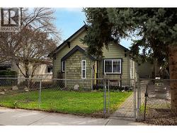 1409 Ethel Street Kelowna, BC V1Y 2X5