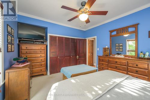 447 Woodman Avenue, London East (East G), ON - Indoor Photo Showing Bedroom