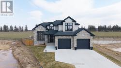 24 POSTMA CRESCENT North Middlesex (Ailsa Craig), ON N0M 1A0