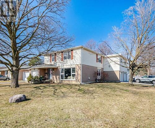 15 BRAEMAR DRIVE  Brampton, ON L6T 2L5