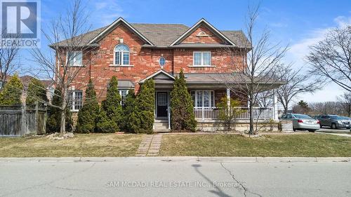 5625 PASSION FLOWER BOULEVARD  Mississauga, ON L5M 7N2