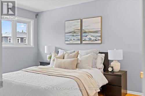 1332 Henry Farm Drive, Ottawa, ON - Indoor Photo Showing Bedroom