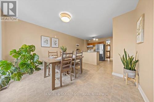 1332 Henry Farm Drive, Ottawa, ON - Indoor Photo Showing Dining Room