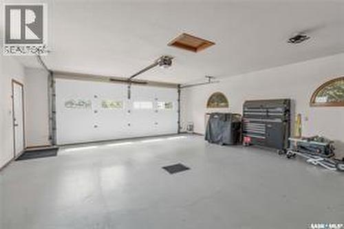 Atcheynum Acreage, Battle River Rm No. 438, SK - Indoor Photo Showing Garage