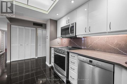 1404 - 160 George Street, Ottawa, ON - Indoor Photo Showing Kitchen