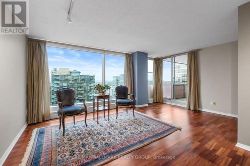 1404 - 160 George Street, Ottawa, ON - Indoor Photo Showing Living Room