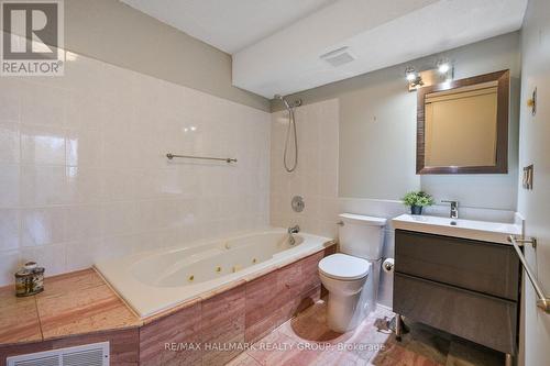 1404 - 160 George Street, Ottawa, ON - Indoor Photo Showing Bathroom