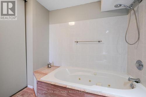 1404 - 160 George Street, Ottawa, ON - Indoor Photo Showing Bathroom