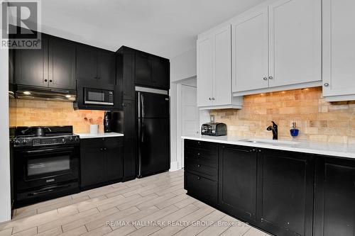 Kitchen Counter Space - 280 Flora Street, Ottawa, ON - Indoor Photo Showing Kitchen