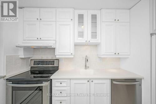 201 - 9 Grant Boulevard, Hamilton (Dundas), ON - Indoor Photo Showing Kitchen