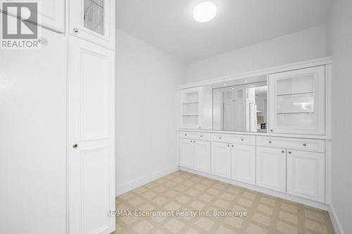 201 - 9 Grant Boulevard, Hamilton (Dundas), ON - Indoor Photo Showing Other Room