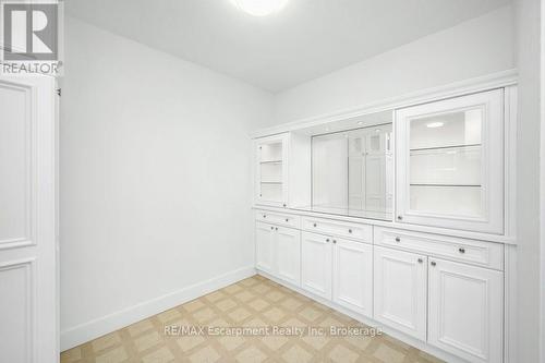201 - 9 Grant Boulevard, Hamilton (Dundas), ON - Indoor Photo Showing Other Room