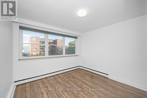 201 - 9 Grant Boulevard, Hamilton (Dundas), ON - Indoor Photo Showing Other Room