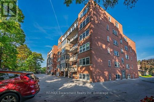 201 - 9 Grant Boulevard, Hamilton (Dundas), ON - Outdoor