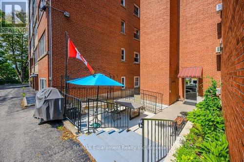 201 - 9 Grant Boulevard, Hamilton (Dundas), ON - Outdoor With Exterior