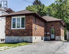 157 ELLIOT AVENUE N Oshawa, ON L1J 2A9