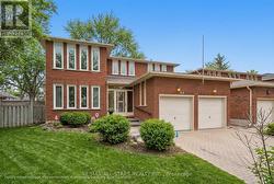 33 CARPENTER COURT Markham, ON L3P 6W3