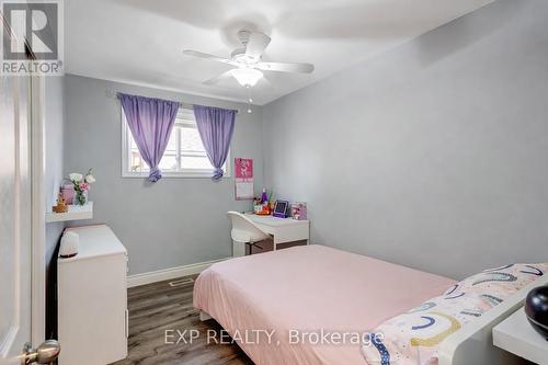 42 Terrace Drive, Hamilton, ON - Indoor Photo Showing Bedroom