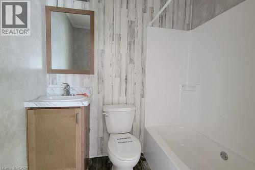 Full bathroom with toilet, vanity, and  shower combination - 77 Park Lane, Flamborough, ON - Indoor Photo Showing Bathroom