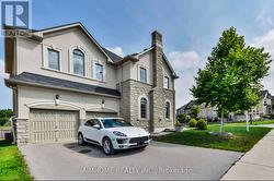 LOWER - 707 FRANK HEMPEN COURT Newmarket, ON L3X 0G4