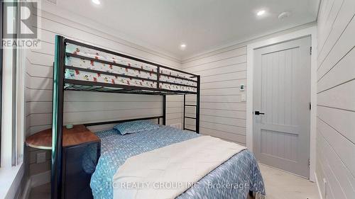 456 Silver Birch Drive, Tiny, ON - Indoor Photo Showing Bedroom