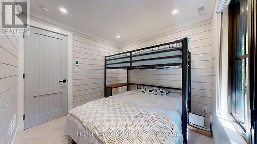 456 Silver Birch Drive, Tiny, ON - Indoor Photo Showing Garage