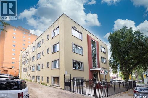 2 400 4Th Avenue N, Saskatoon, SK - Outdoor