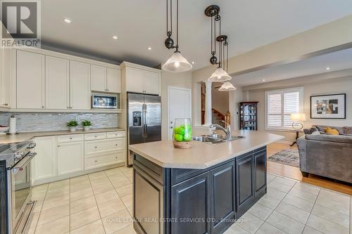 4709 Irena Avenue, Burlington, ON - Indoor Photo Showing Kitchen With Double Sink