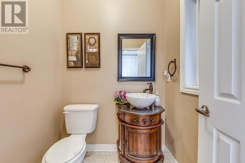 4709 Irena Avenue, Burlington, ON - Indoor Photo Showing Bathroom