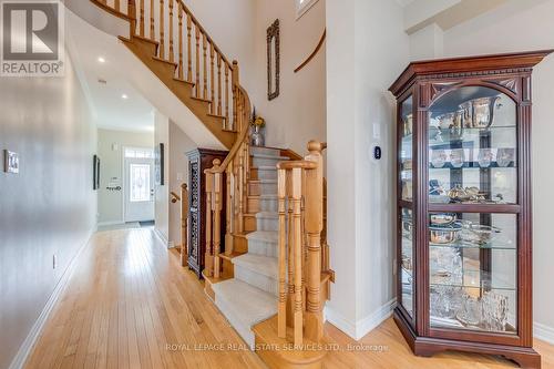 4709 Irena Avenue, Burlington, ON - Indoor Photo Showing Other Room