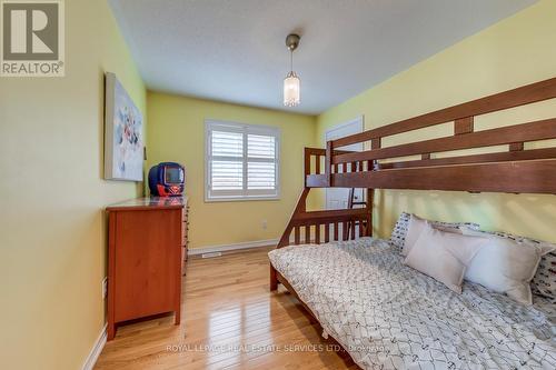 4709 Irena Avenue, Burlington, ON - Indoor Photo Showing Bedroom