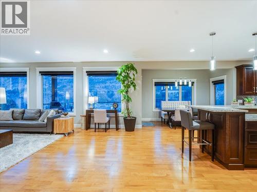 3733 Williston Road, Castlegar, BC - Indoor