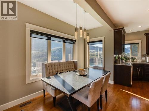 3733 Williston Road, Castlegar, BC - Indoor Photo Showing Dining Room
