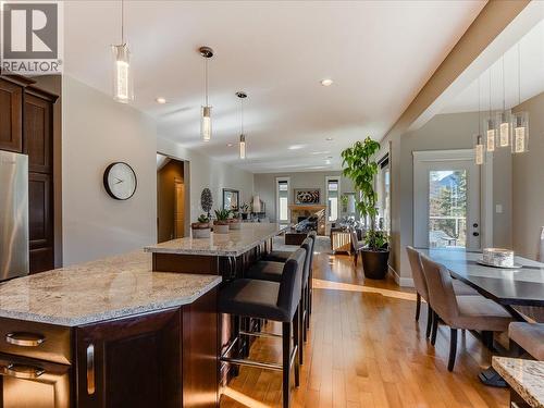 3733 Williston Road, Castlegar, BC - Indoor Photo Showing Dining Room