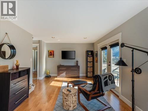 3733 Williston Road, Castlegar, BC - Indoor Photo Showing Other Room