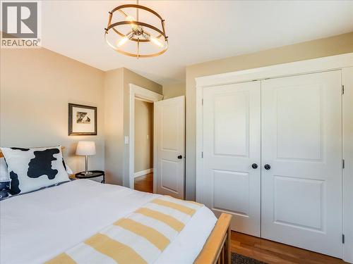 3733 Williston Road, Castlegar, BC - Indoor Photo Showing Bedroom