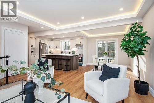 627 Glen Forrest Boulevard, Waterloo, ON - Indoor Photo Showing Living Room