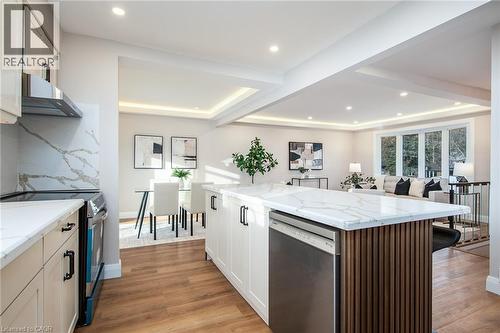 627 Glen Forrest Boulevard, Waterloo, ON - Indoor Photo Showing Kitchen