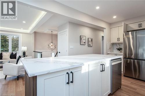627 Glen Forrest Boulevard, Waterloo, ON - Indoor Photo Showing Kitchen