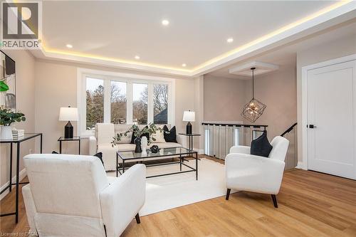627 Glen Forrest Boulevard, Waterloo, ON - Indoor Photo Showing Living Room