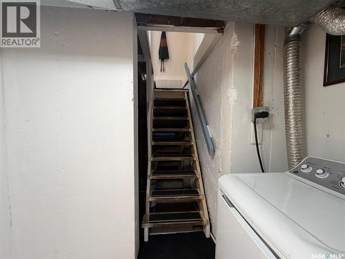 833 K Avenue N, Saskatoon, SK - Indoor