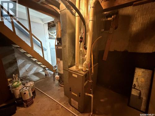 833 K Avenue N, Saskatoon, SK - Indoor