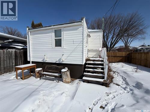 833 K Avenue N, Saskatoon, SK - Outdoor