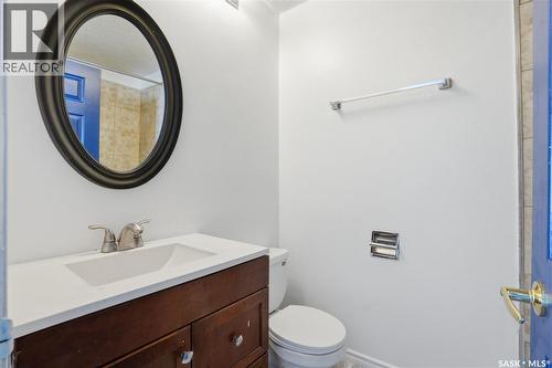 222 Smallwood Crescent, Saskatoon, SK - Indoor Photo Showing Bathroom