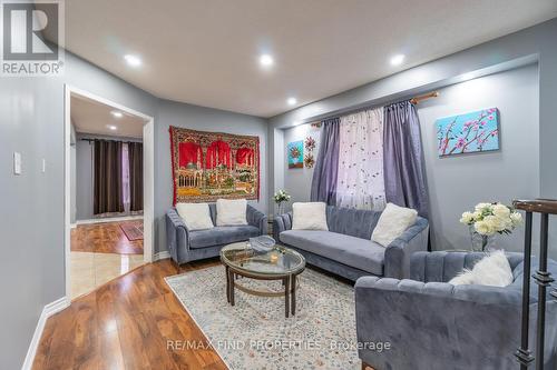 22 Ashmere Road, Brampton, ON - Indoor Photo Showing Living Room