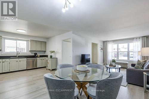 2405 Malcom Crescent, Burlington, ON - Indoor
