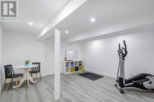 2405 Malcom Crescent, Burlington, ON - Indoor Photo Showing Gym Room