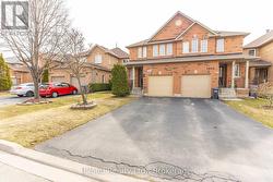 3842 RIDGEPOINT WAY  Mississauga, ON L5N 7T9