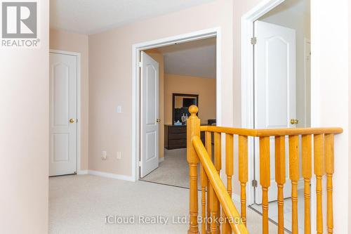 3842 Ridgepoint Way, Mississauga, ON - Indoor Photo Showing Other Room