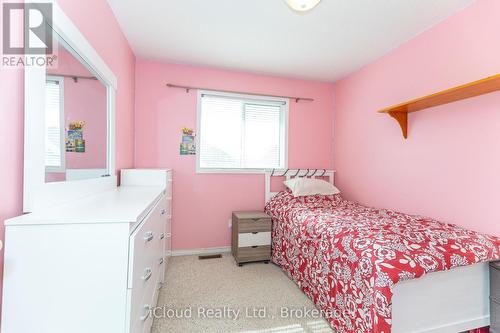 3842 Ridgepoint Way, Mississauga, ON - Indoor Photo Showing Bedroom